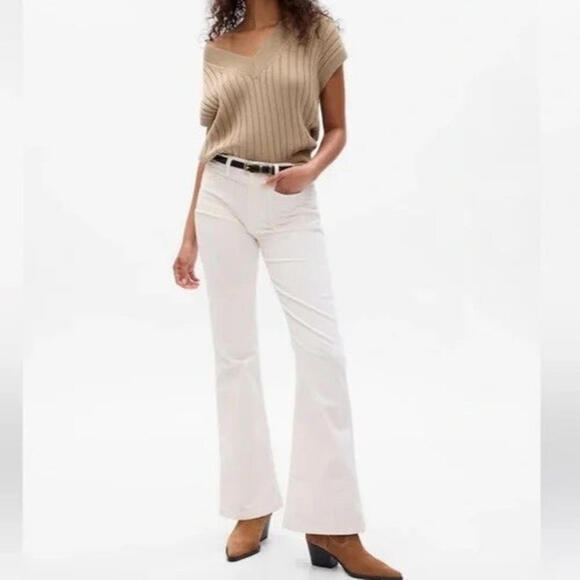 GAP Pants - Gap High Rise Flare Corduroy Pants Ivory Beige Size 8 / 29 Stretch 70s Style
